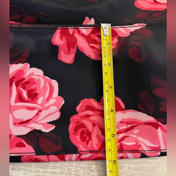 Kate Spade Black and Pink Floral Tote - Picture 5 of 15